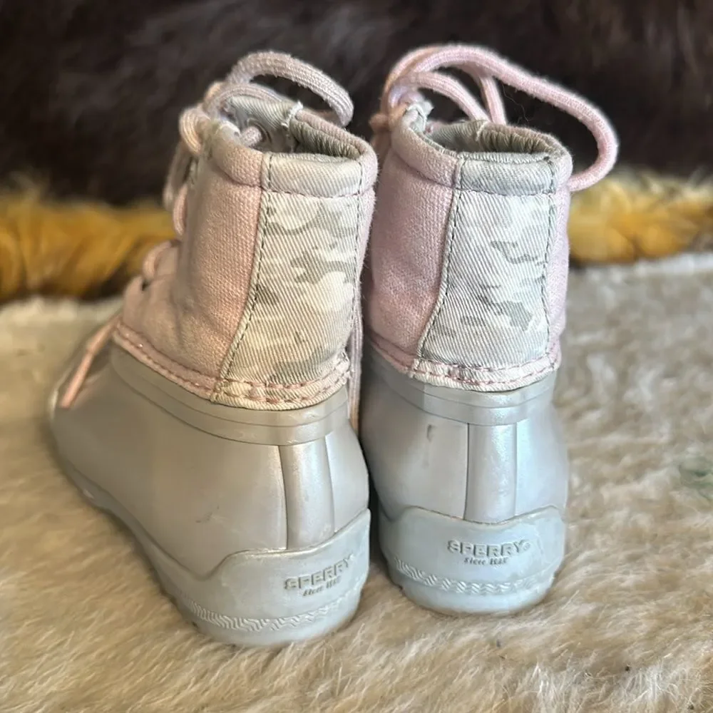 Sperry boots 9 (3600)